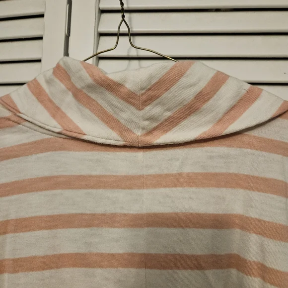 LOFT top - Picture 6 of 8